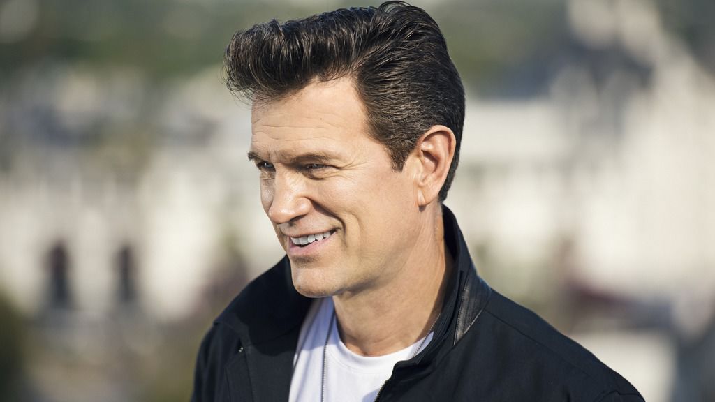 Chris Isaak - Meet & Greet Packages - Aug. 25